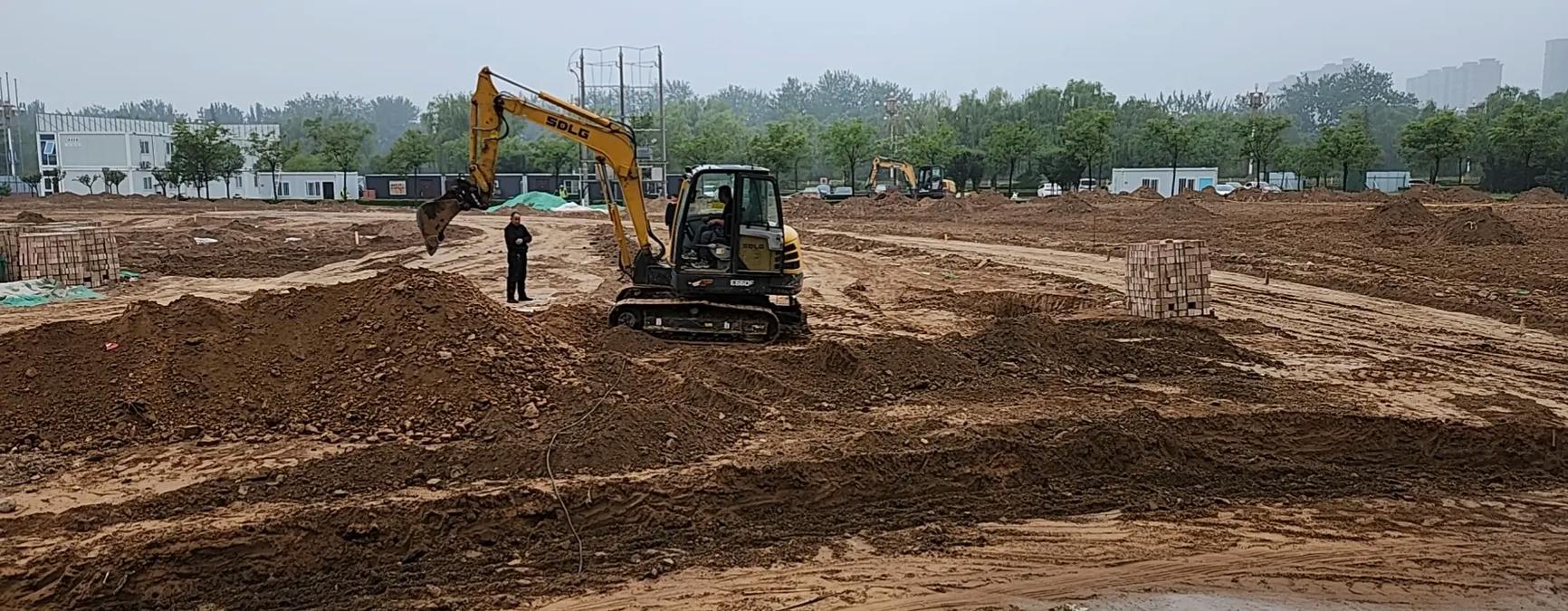 现场实拍 城市建设中的工程人风采